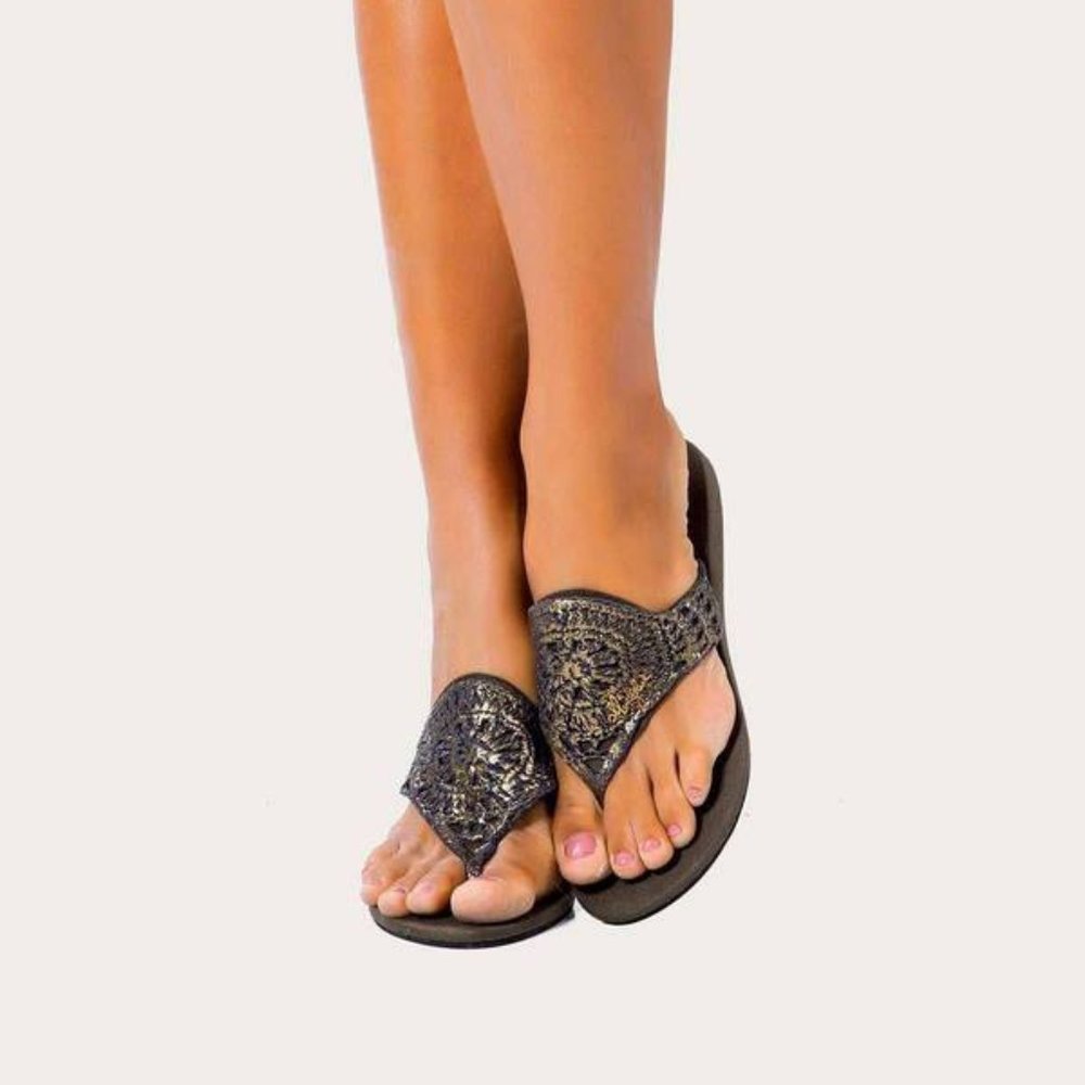 LUXURY Thaikila Beach Casual Slip On Sandals Size Small (USA 6) Bali Tulum Style